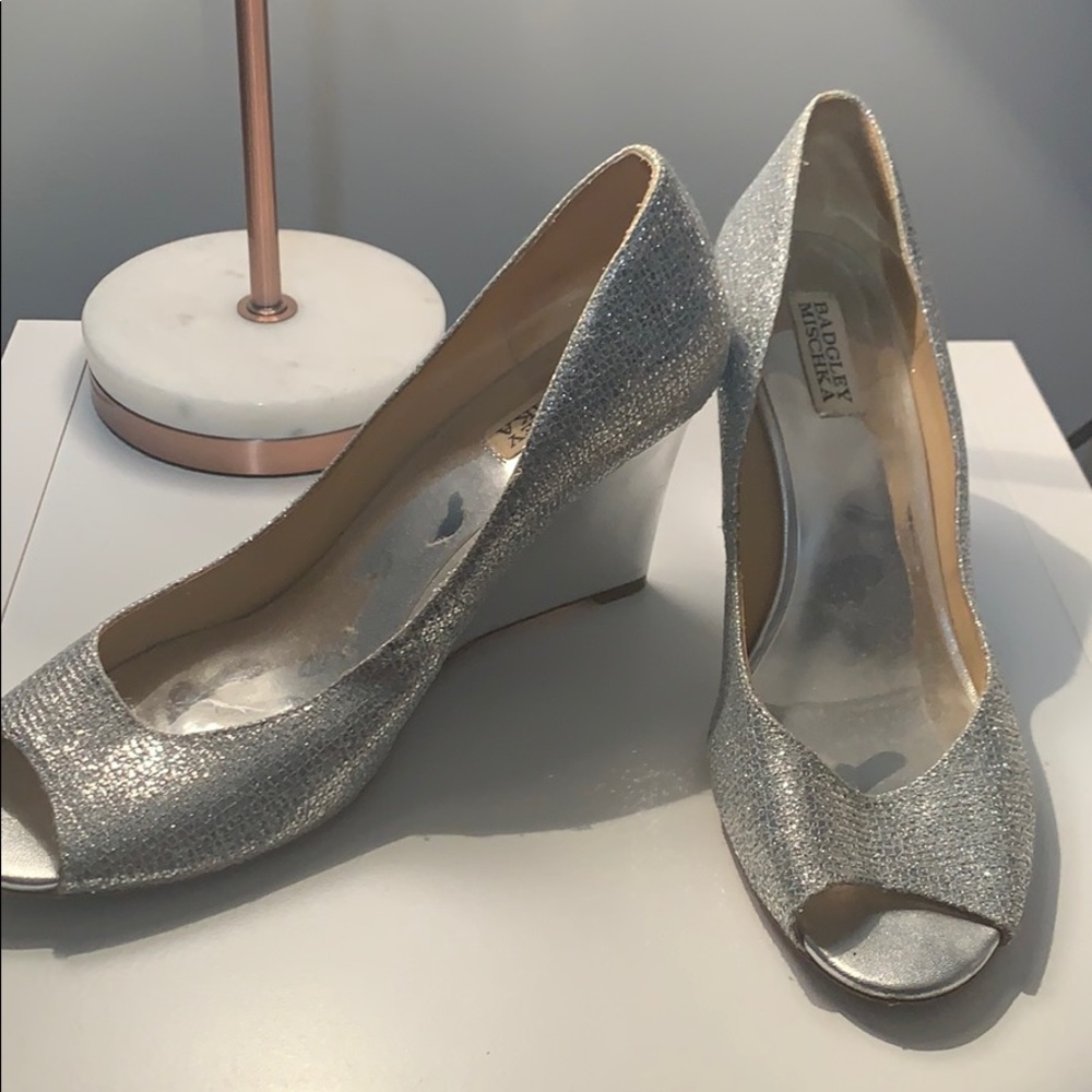 Badgley Mischka wedge heels